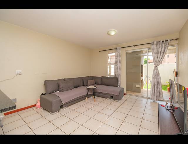 1 BEDROOM APARTMENT FOR SALE IN BLACKHEATH